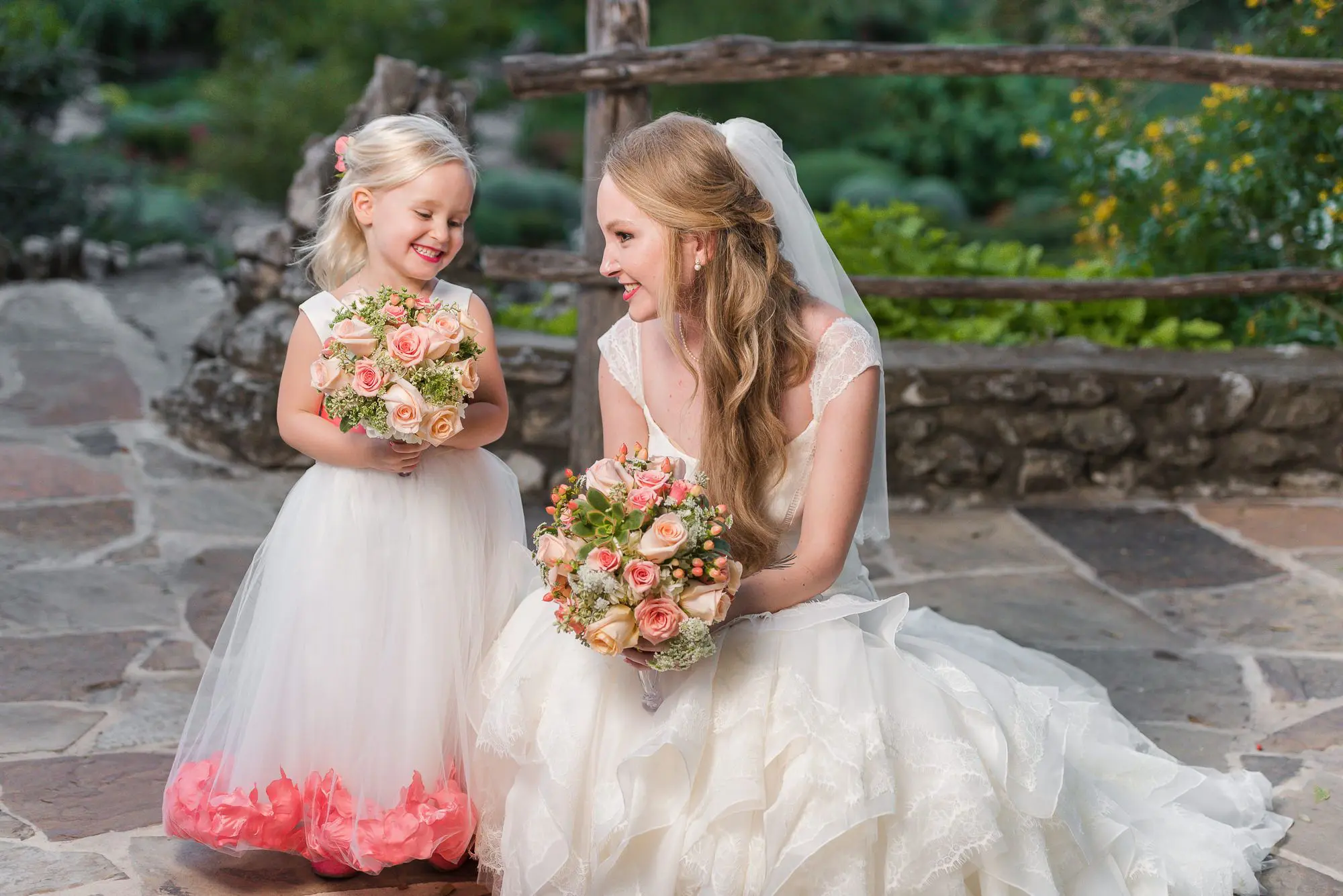 869479-39804-l-UZuhEqE