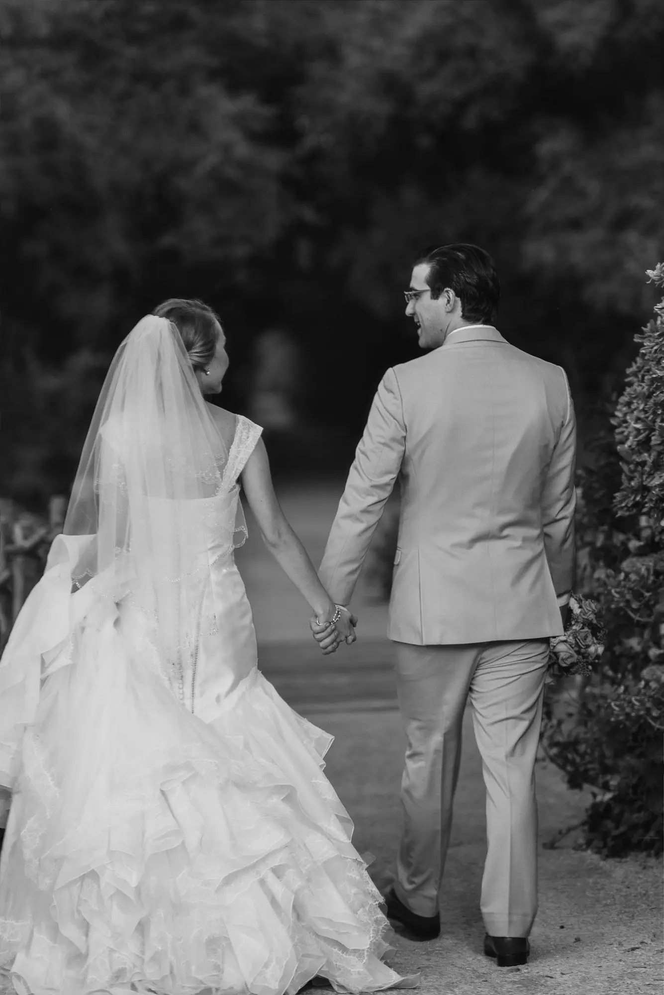 869480-39804-l-yMy3uJY